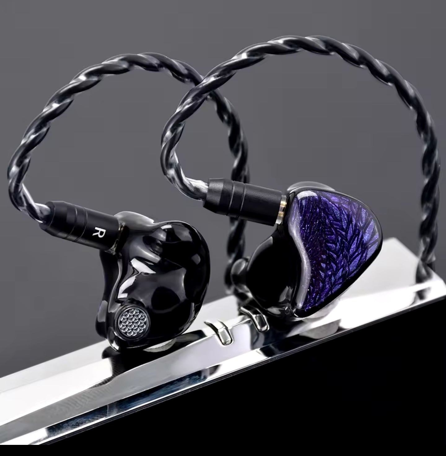 KINERA CELEST WYVERN PRO GAMER IEM